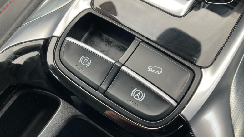 MG Hs 1.5 T-GDI Excite 5dr DCT Petrol Hatchback